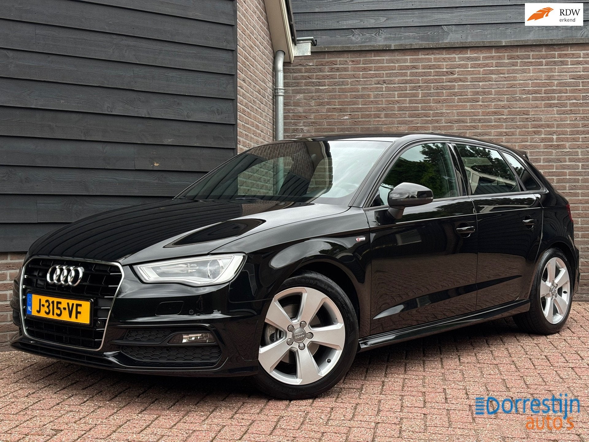 Audi A3 Sportback 1.4 TFSI Ambition Sport Edition | S-Line |, Auto's, Dealer onderhouden, Gebruikt, Zwart, 650 kg