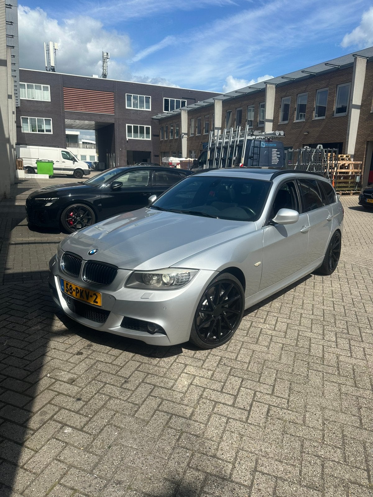 BMW 3-Serie 335d M-PAKKET EURO 5 VOL OPTIES  AUT 2010, Automaat, 1800 kg, 2993 cc, 286 pk