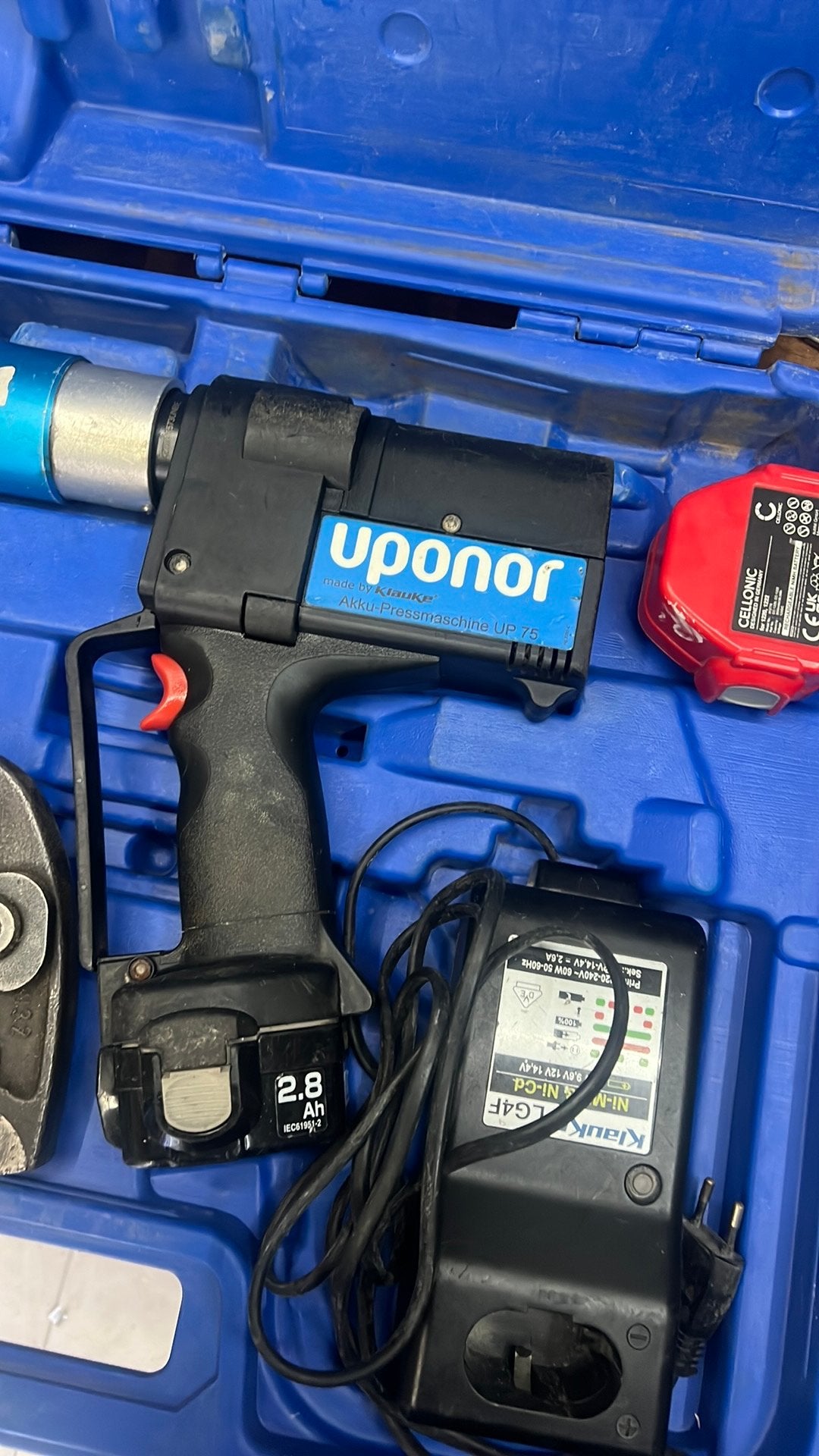 Perstang uponor  inc 4 persbekken, Ophalen of Verzenden, Zo goed als nieuw