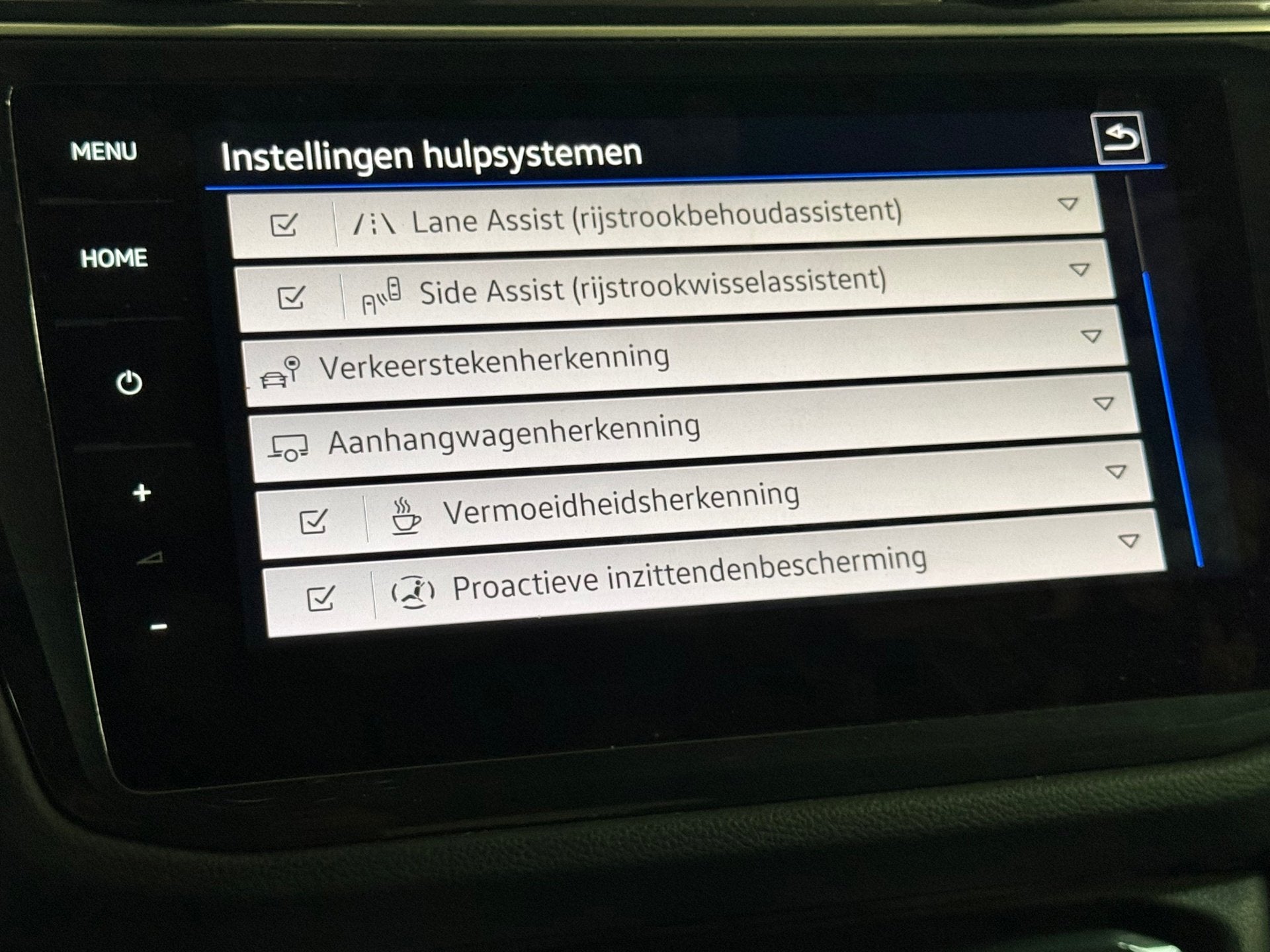 Foto 22 van Volkswagen Tiguan 1.4 TSI eHybrid 3 X R-Line Blackstyle Pano