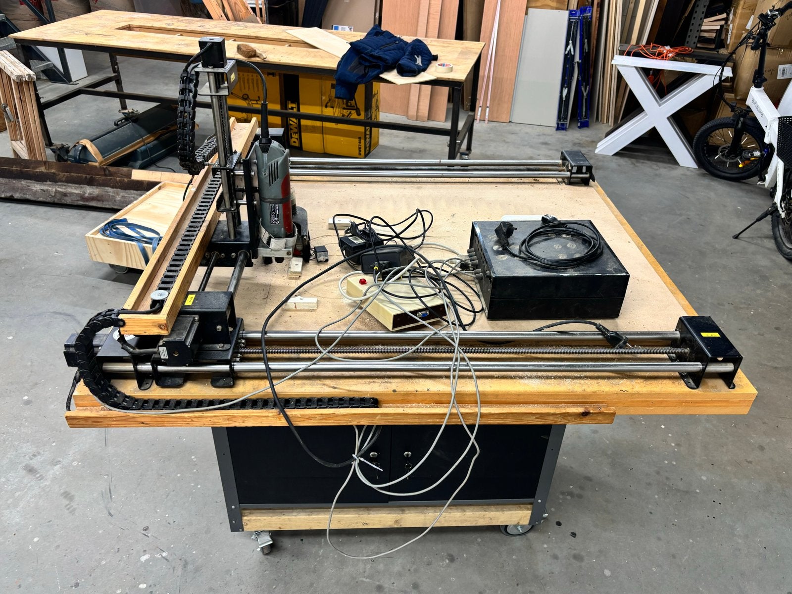 CNC Freesmachine met Spindle en documentatie, Ophalen of Verzenden, Gebruikt, Elektrisch, Bovenfrees