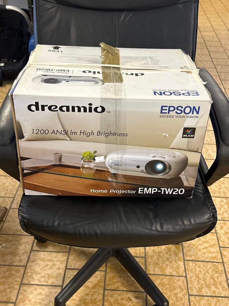 Epson Dreamio EMP-TW20 Home Projector - Zo goed als nieuw, Ophalen, Minder dan 75 cm, Zo goed als nieuw, Gebruikt