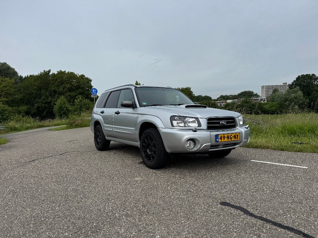Subaru Forester 2.0 XT - Handbak, trekhaak, 2" liftkit, 1994 cc, 4 cilinders, Leder en Stof, 75 €/maand