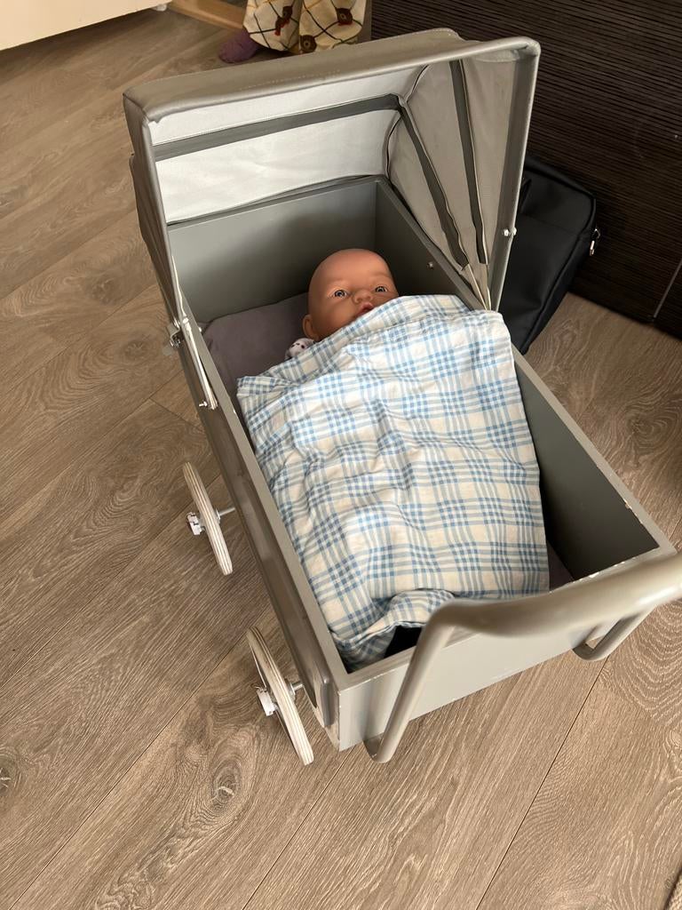 Poppenwagen met pop - Grijs, Ophalen, Gebruikt, Babypop