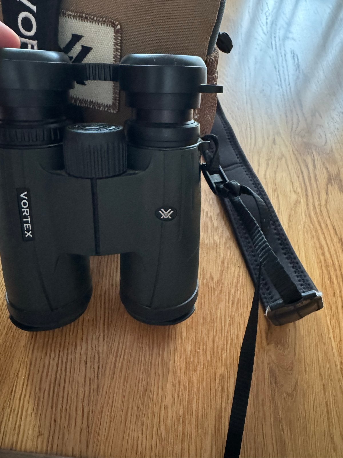 Vortex Viper HD 8x42 Verrekijker met Tas, Ophalen, Dakkant (recht), Zo goed als nieuw, 8 tot 12x