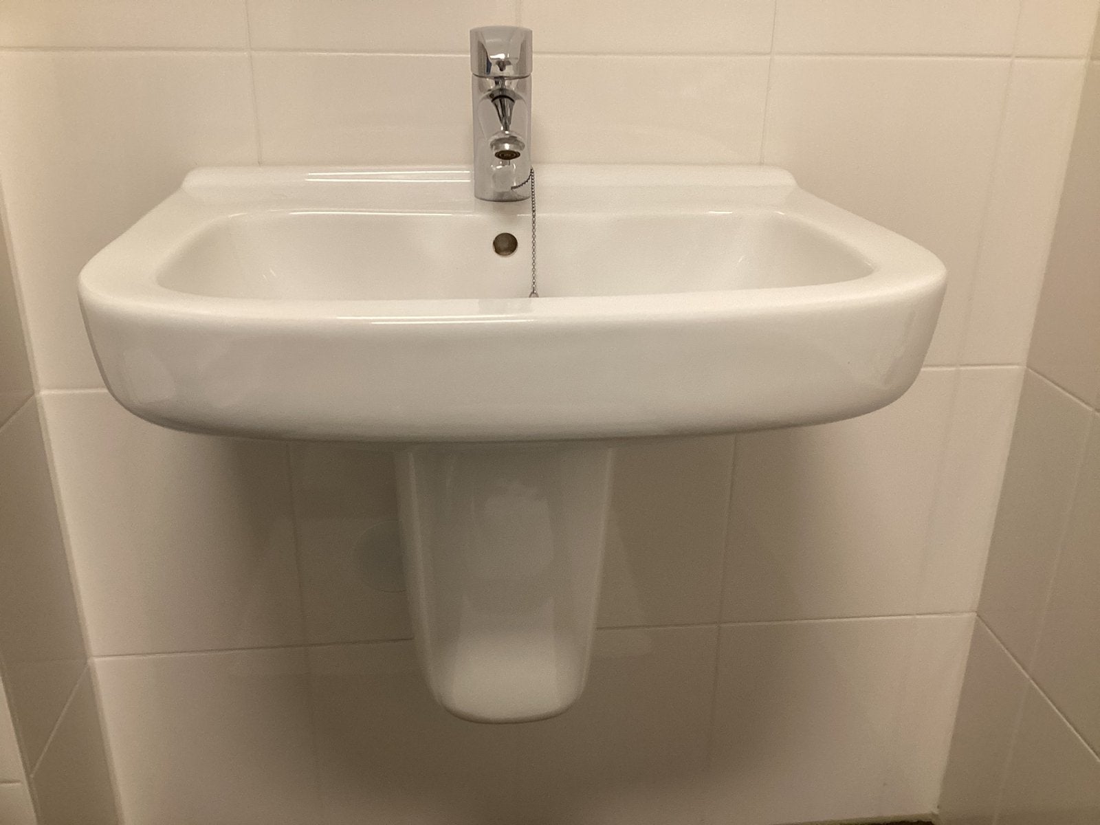 Wastafel van sphinx 60x 48 cm en mengkraan van grohe, Ophalen, Gebruikt, Wastafel