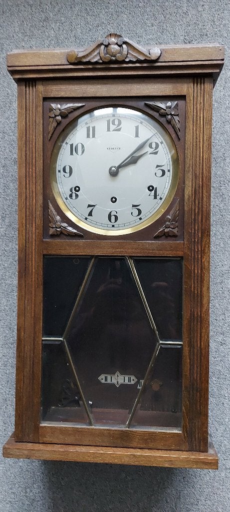 Antieke regulateur  Vedette.  ( 1920 - 1950 ), Ophalen