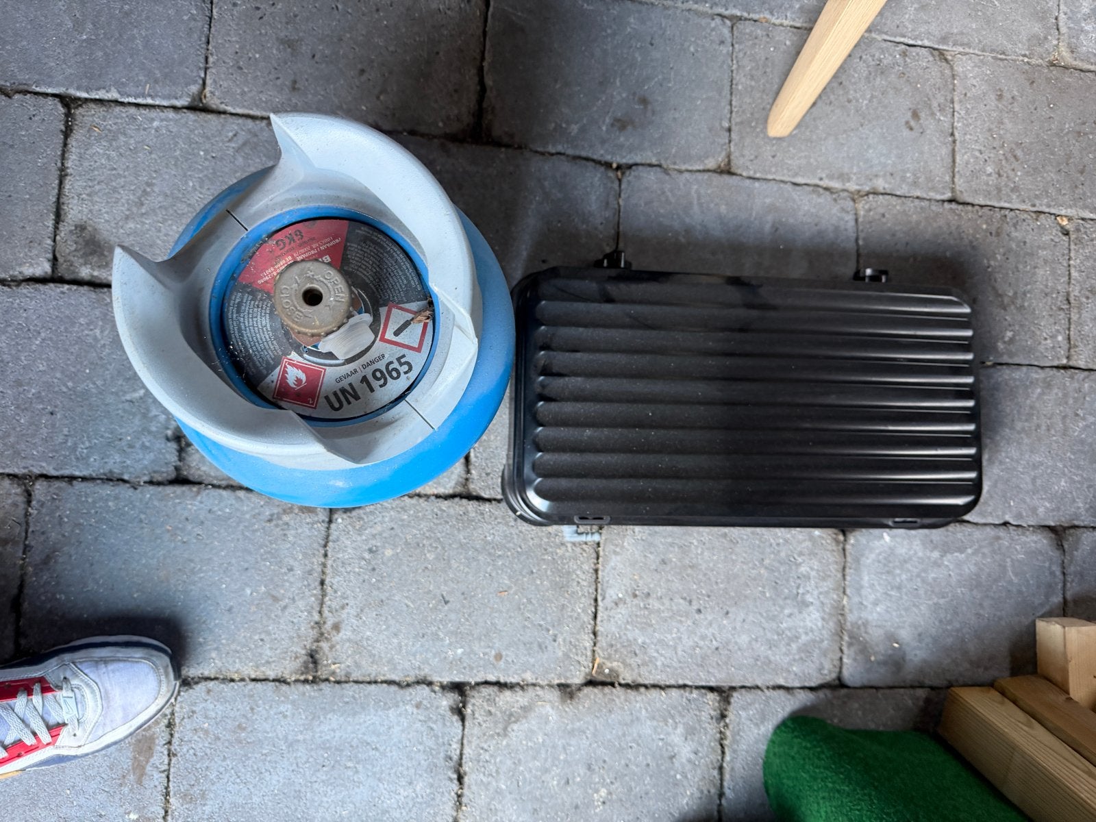 Ongebruikte gasfles met 2-pits fornuisje, Ophalen of Verzenden, Zo goed als nieuw