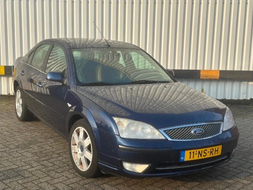 ford Mondeo 2.0 bj 2004, Auto's, Automaat, Beige, Blauw, Particulier