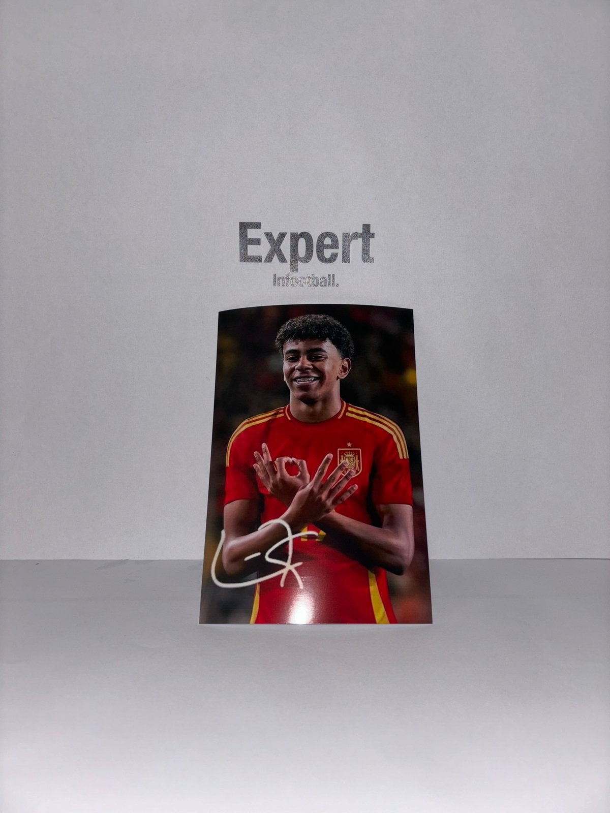 Lamine yamal gesigneerde foto - Spanje, Ophalen of Verzenden, Zo goed als nieuw, Buitenlandse clubs, Spelerskaart