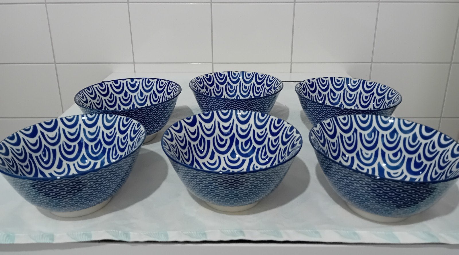 Prachtige porselein 6 x kommetjes schaal Ø: 15 cm x 7 cm H., Ophalen, Nieuw, Overige materialen