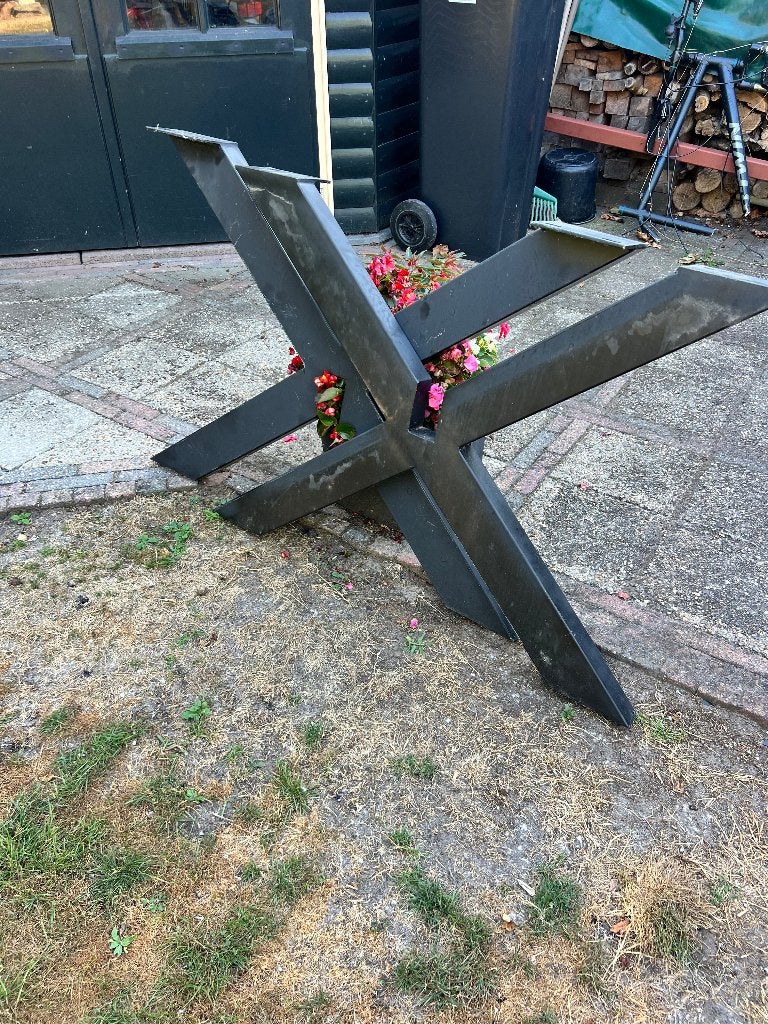 Stalen Matrix tafelpot, Tafelpoot, Strak, 50 tot 100 cm, Zo goed als nieuw