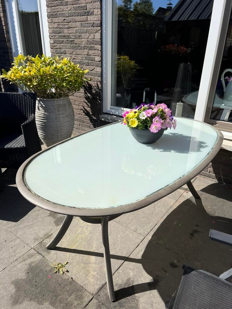 Tuintafel ovaal 180 x100, Ophalen, Gebruikt