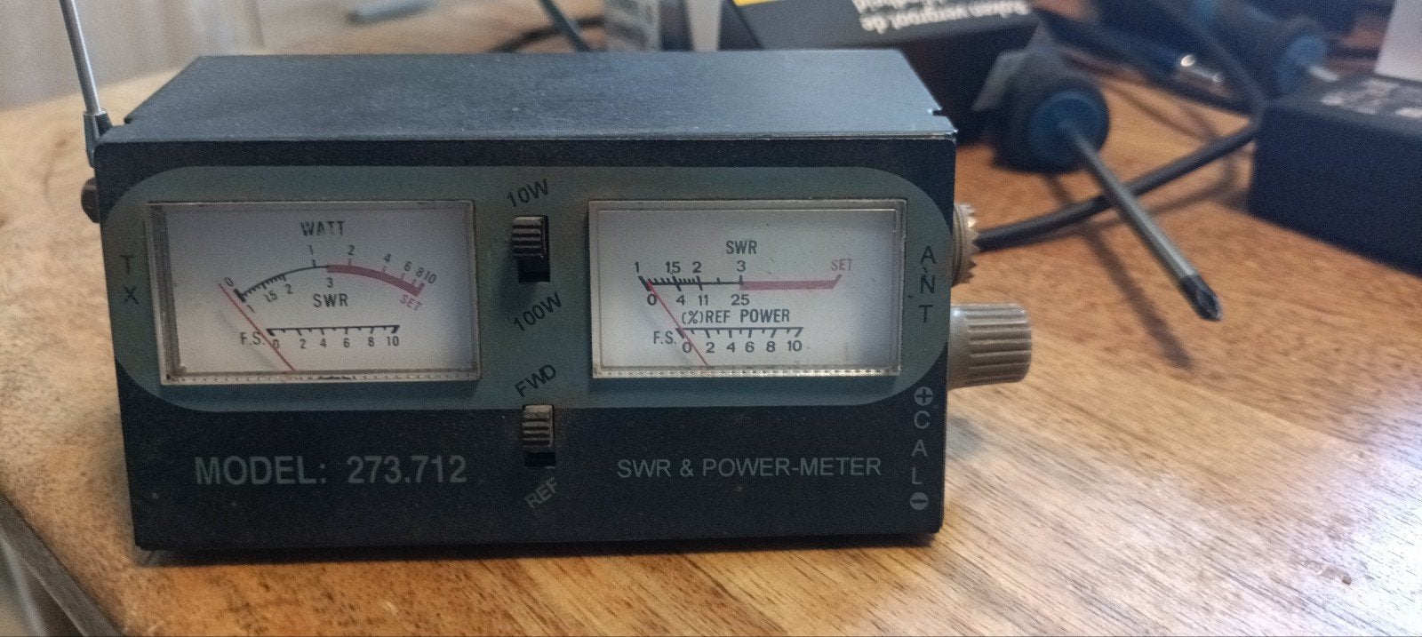 SWR & Power Meter 10W/100W met remote sens antenne, Telecommunicatie, Zenders en Ontvangers, Ophalen of Verzenden