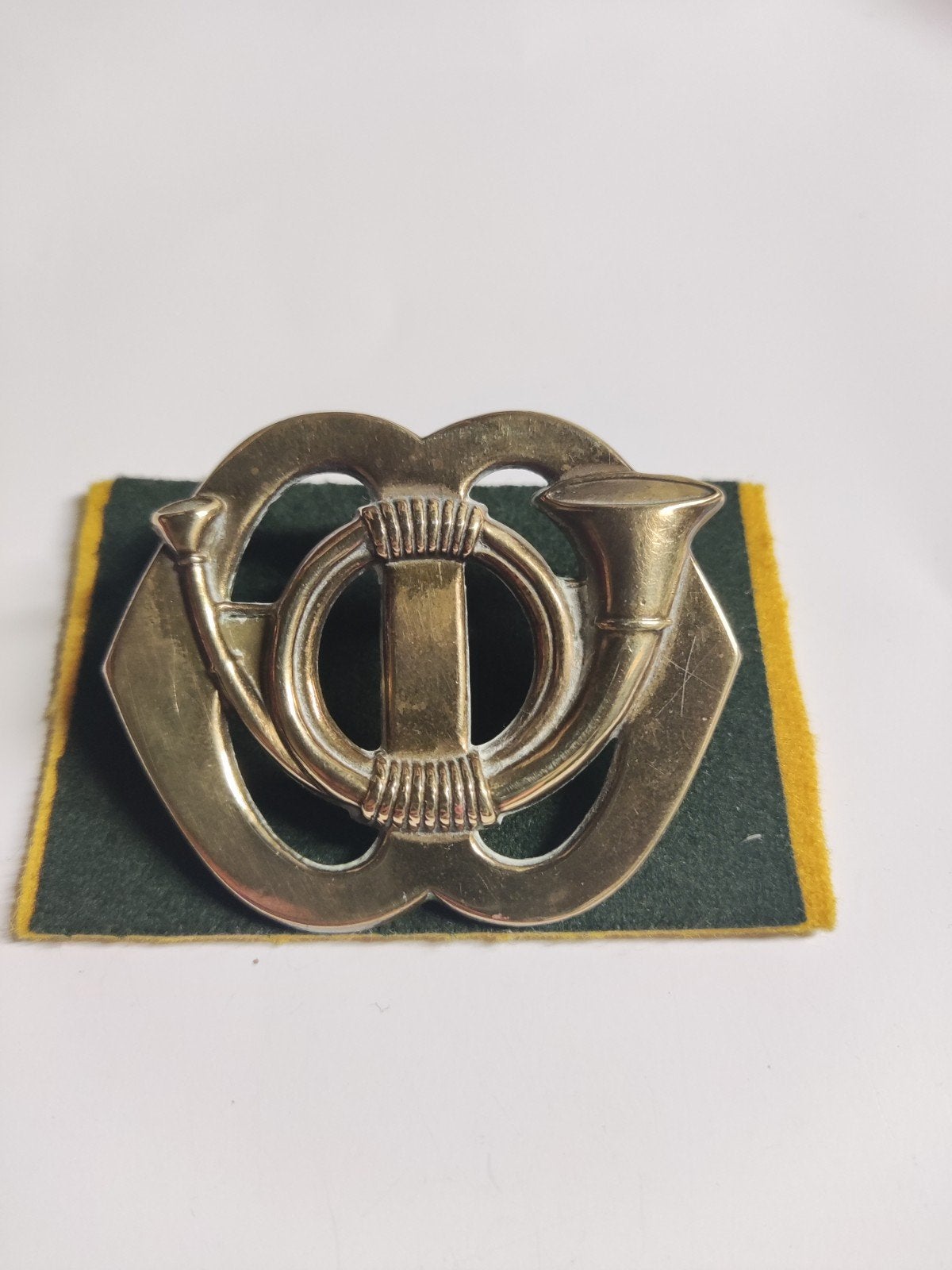 Prachtig Oud Koperen Embleem Garde Jagers met directe oogjes, Verzamelen, Ophalen of Verzenden, Landmacht, Nederland, Embleem of Badge