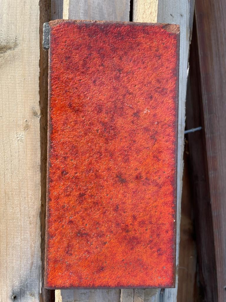 Vintage Staloton tegels, roodoranje, jaren 70, 9m2, Doe-het-zelf en Verbouw, Tegels, Ophalen, Gebruikt, Keramiek, Minder dan 20 cm