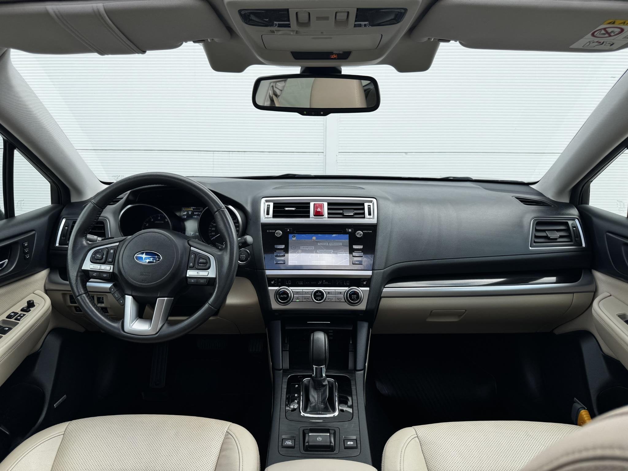 Subaru Outback 2.5i Premium / Trekhaak 2000 kg / 10-2017 / d, Automaat, Euro 5, Gebruikt, 4 cilinders