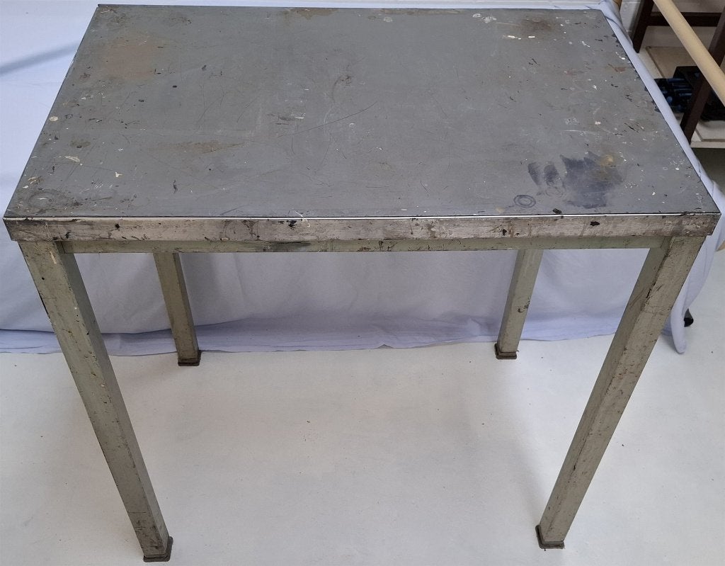 stalen werktafel met linoleum bovenblad super sterk en recht, Ophalen of Verzenden, Gebruikt, 70 tot 120 cm