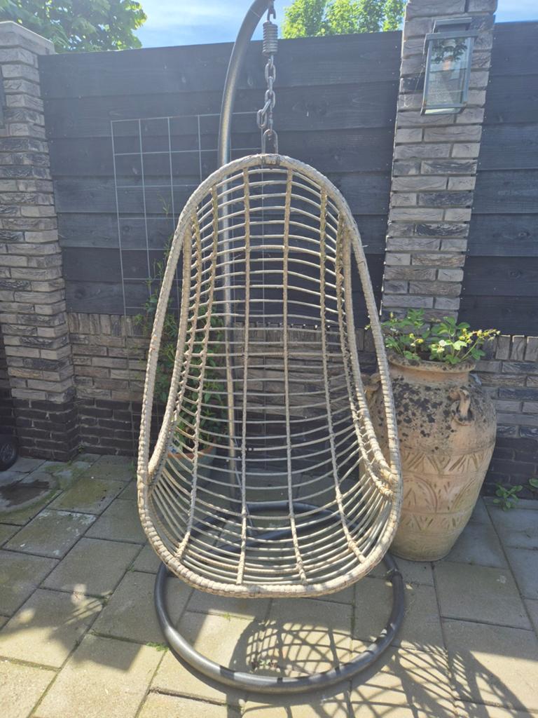 Riga hangstoel d95h195cm grijs zonder kussens, Ophalen, Gebruikt, Wicker