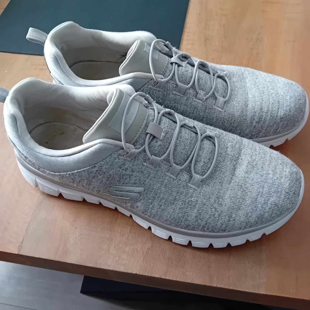 Grijze skechers mt 41, Ophalen of Verzenden, Zo goed als nieuw, Grijs, Overige typen