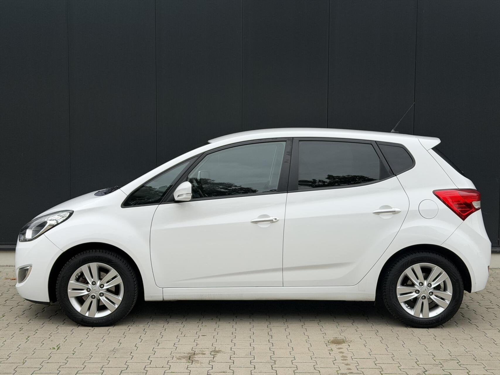 Hyundai ix20 1.4i Go! Cruise Airco Elek pakket All season, Auto's, Voorwielaandrijving, Euro 5, Stof, Gebruikt