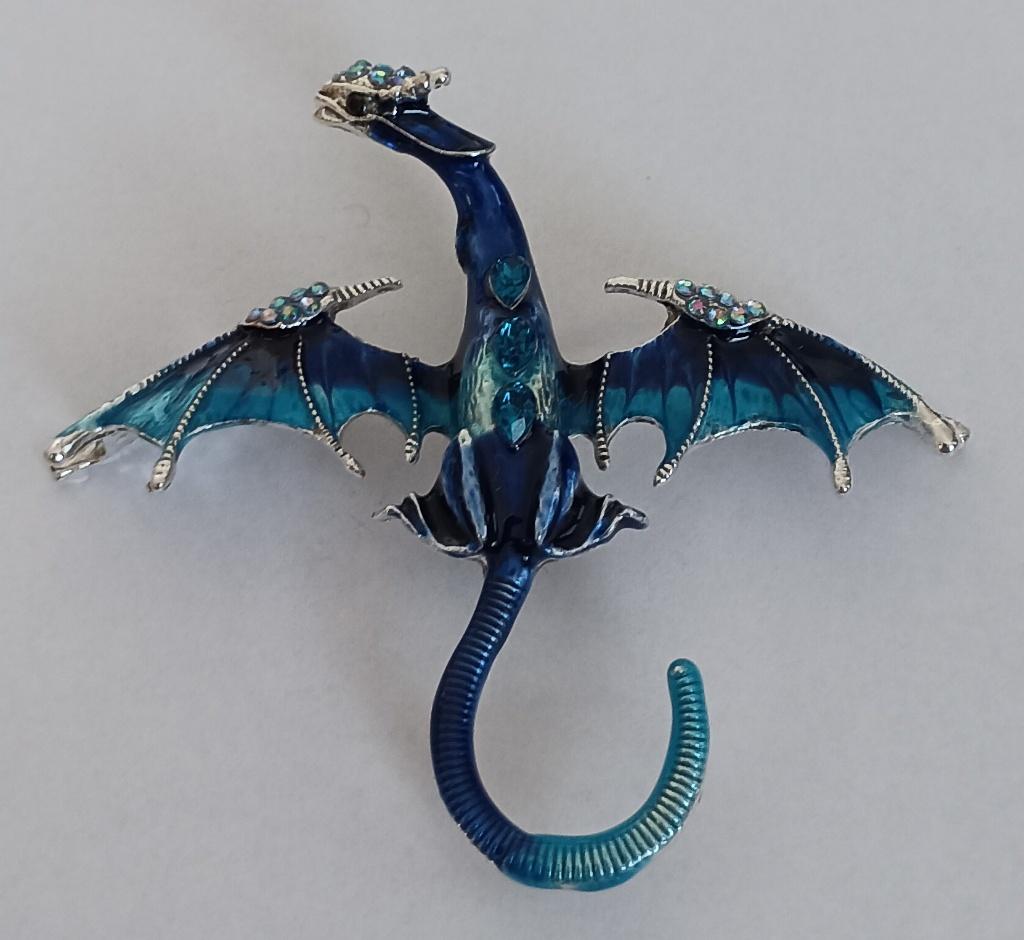Draak broche, Sieraden, Tassen en Uiterlijk, Broches, Nieuw, Overige materialen, Overige kleuren, 7 tot 10 cm, Ophalen of Verzenden