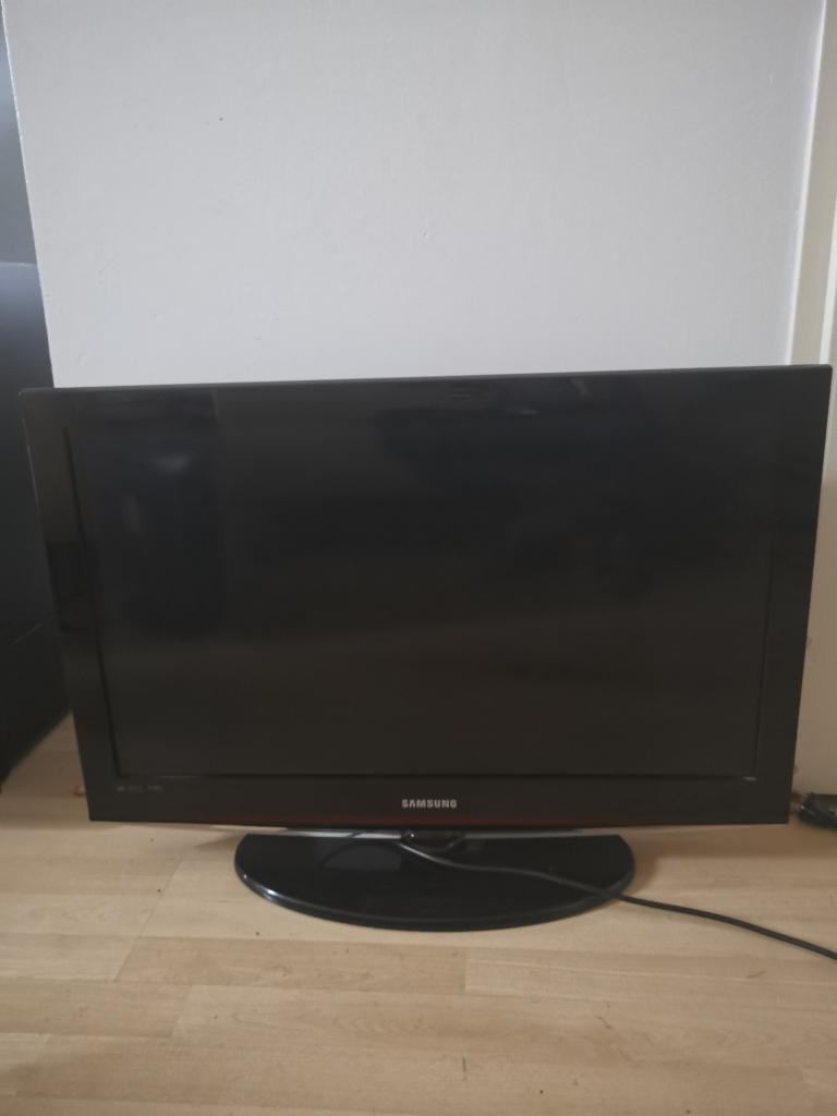 Sasumg LE322c450e1w, Audio, Tv en Foto, Televisies, Ophalen, 50 Hz, LCD, Zo goed als nieuw