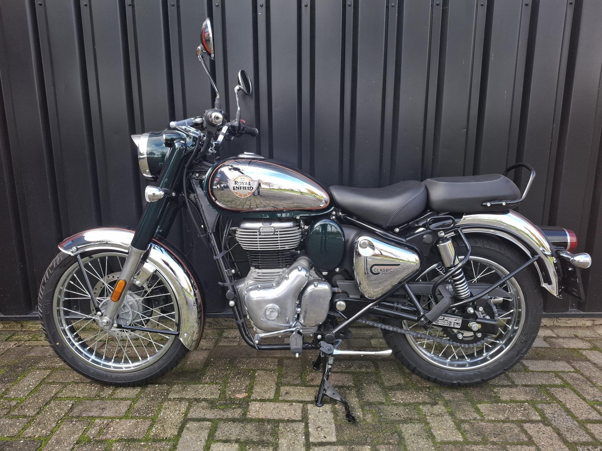 Royal Enfield Classic 350 Chrome, Bedrijf, Toermotor, Info@motomondo.com, Lorentzlaan 14
3401 MX  IJsselstein, NL