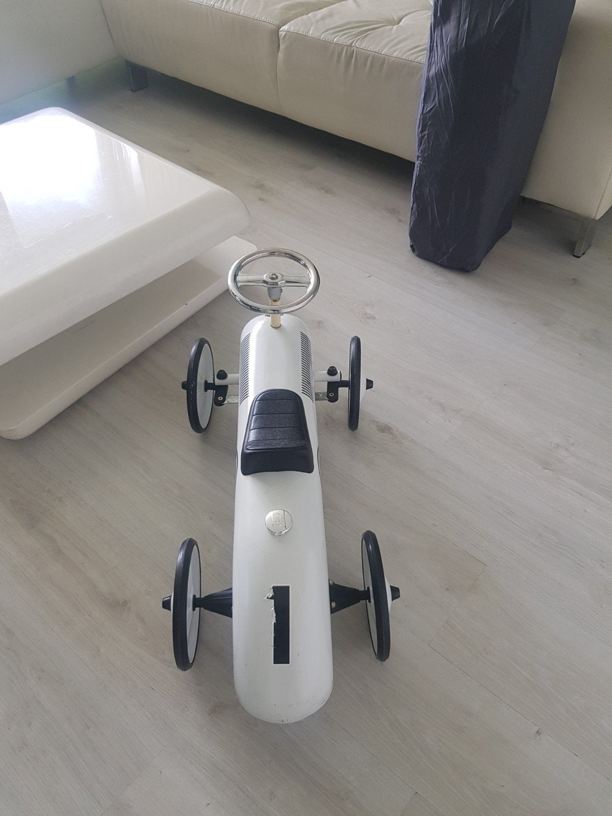 Retro Roller Loopauto Wit - Zo goed als nieuw, Kinderen en Baby's, Speelgoed | Buiten | Voertuigen en Loopfietsen, Zo goed als nieuw
