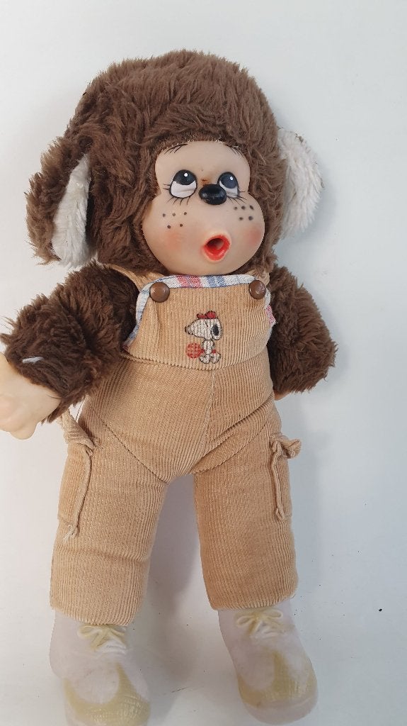 Vintage Monchichi knuffel, Snoopy tuinbroek. 8A11, Tweedehands verkoop, Tweedehands verkoop, Gebruikt, Overige typen