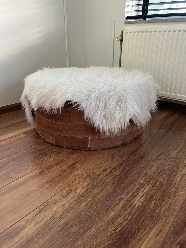 Poef leer, Ophalen, Gebruikt, Leer, 50 tot 75 cm