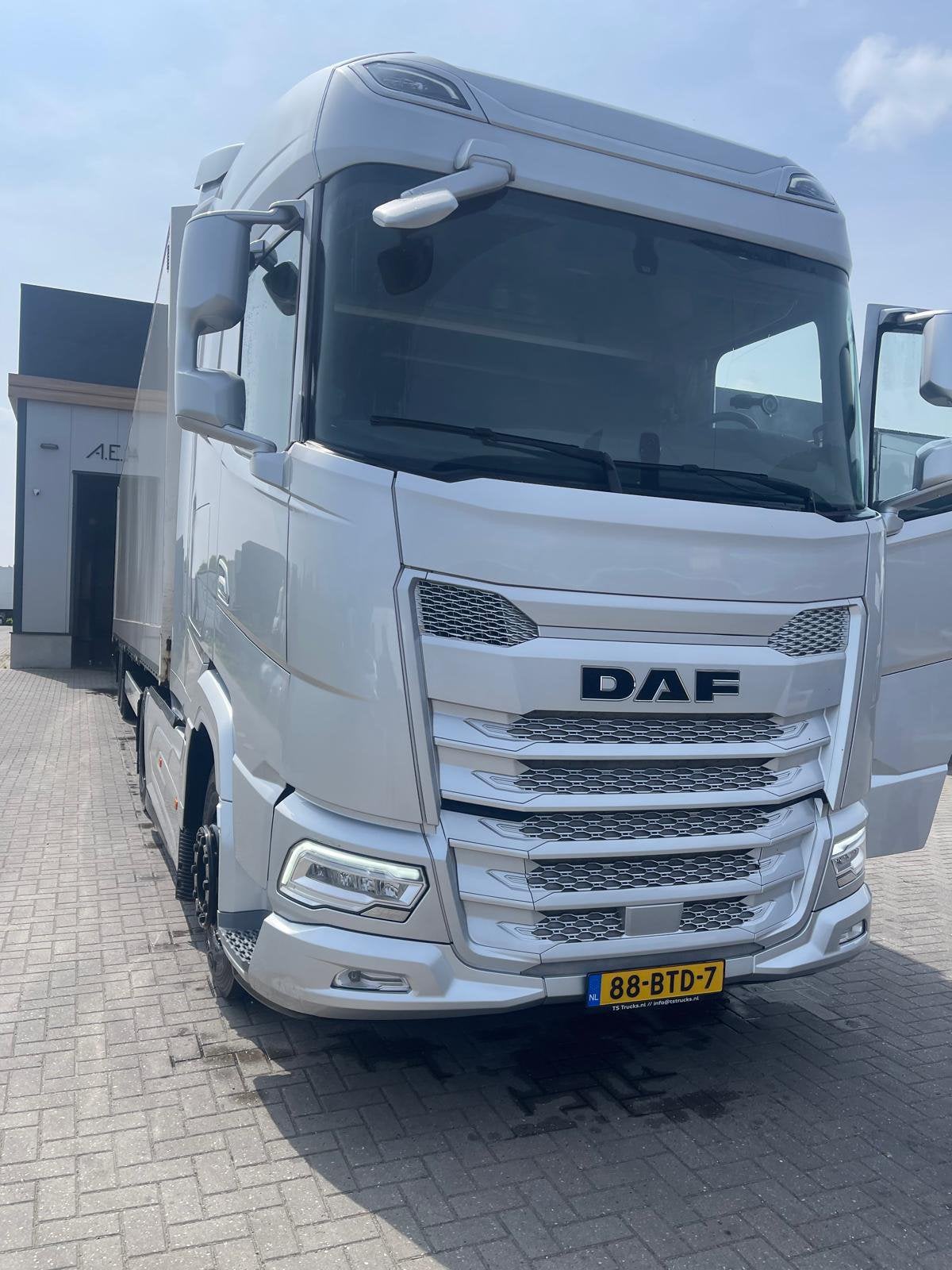 Zeer nette DAF XG 480 maar 115.000 km op de teller!!!!, Automaat, Leder en Stof, Diesel, Particulier