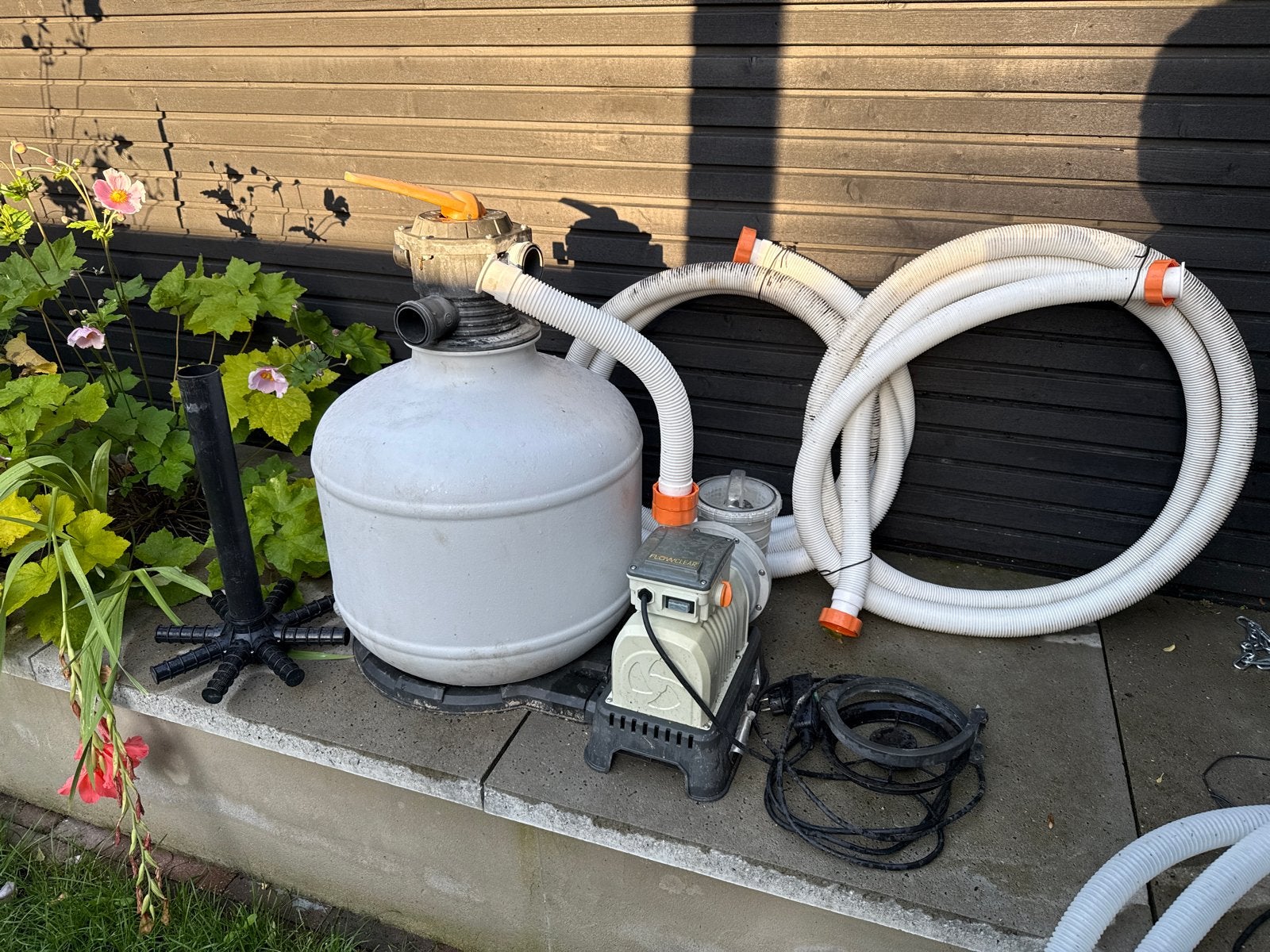 Bestway Zandfilterpomp Eco5220g/6220g voor zwembad, Tuin en Terras, Ophalen, Gebruikt, Minder dan 80 cm, Rond