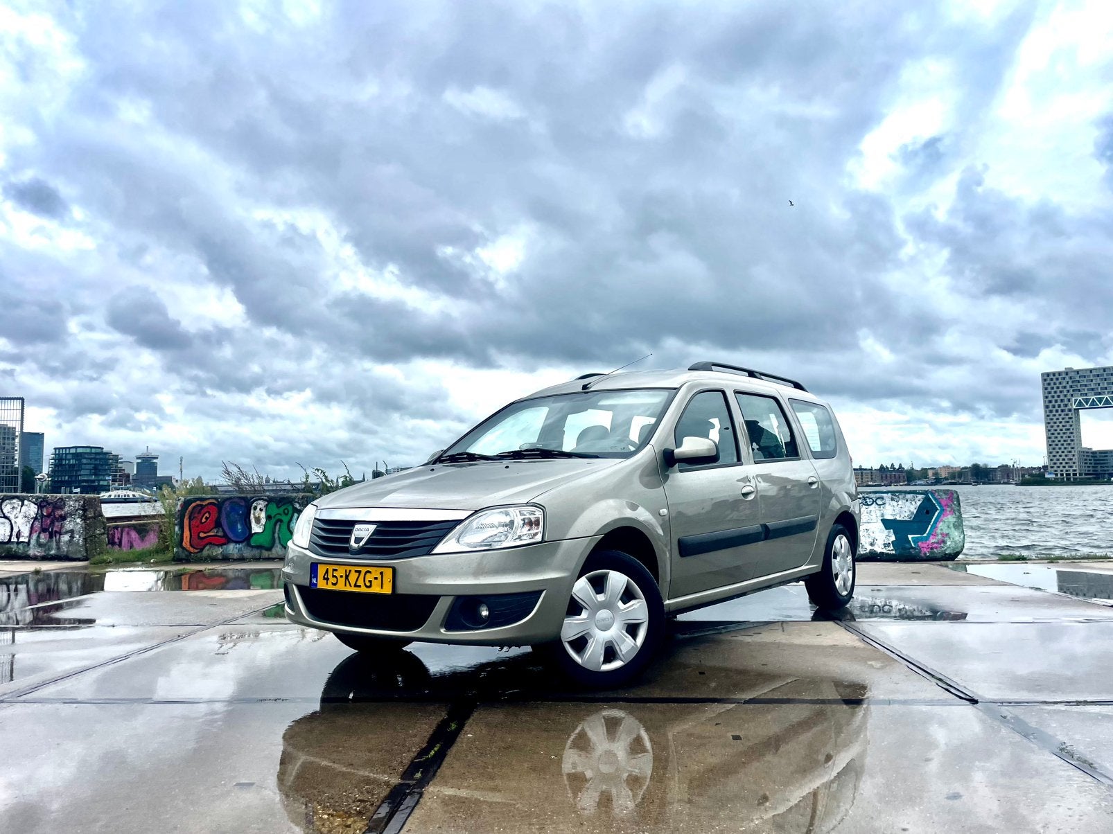 Dacia Logan *NIEUWE DISTR. RIEM* 1.4 MCV 5P
