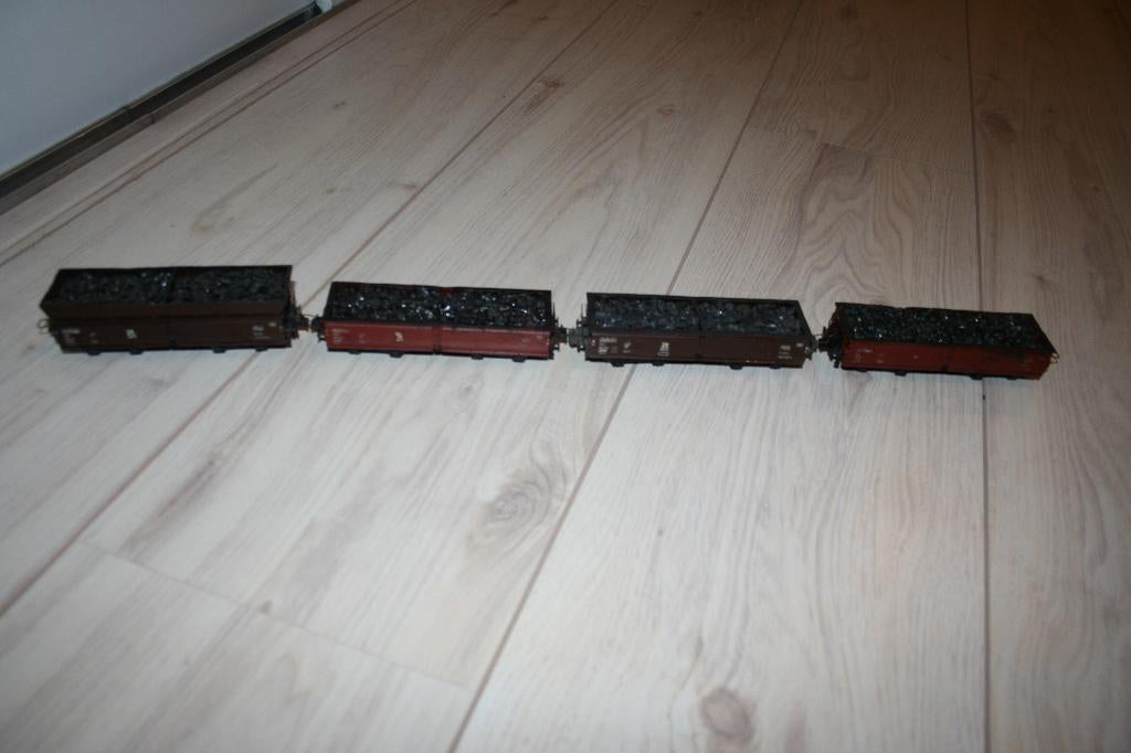 trix express 4 assige kolenwagons, Hobby en Vrije tijd, Modeltreinen | H0, Gebruikt, Gelijkstroom, Trix, Wagon