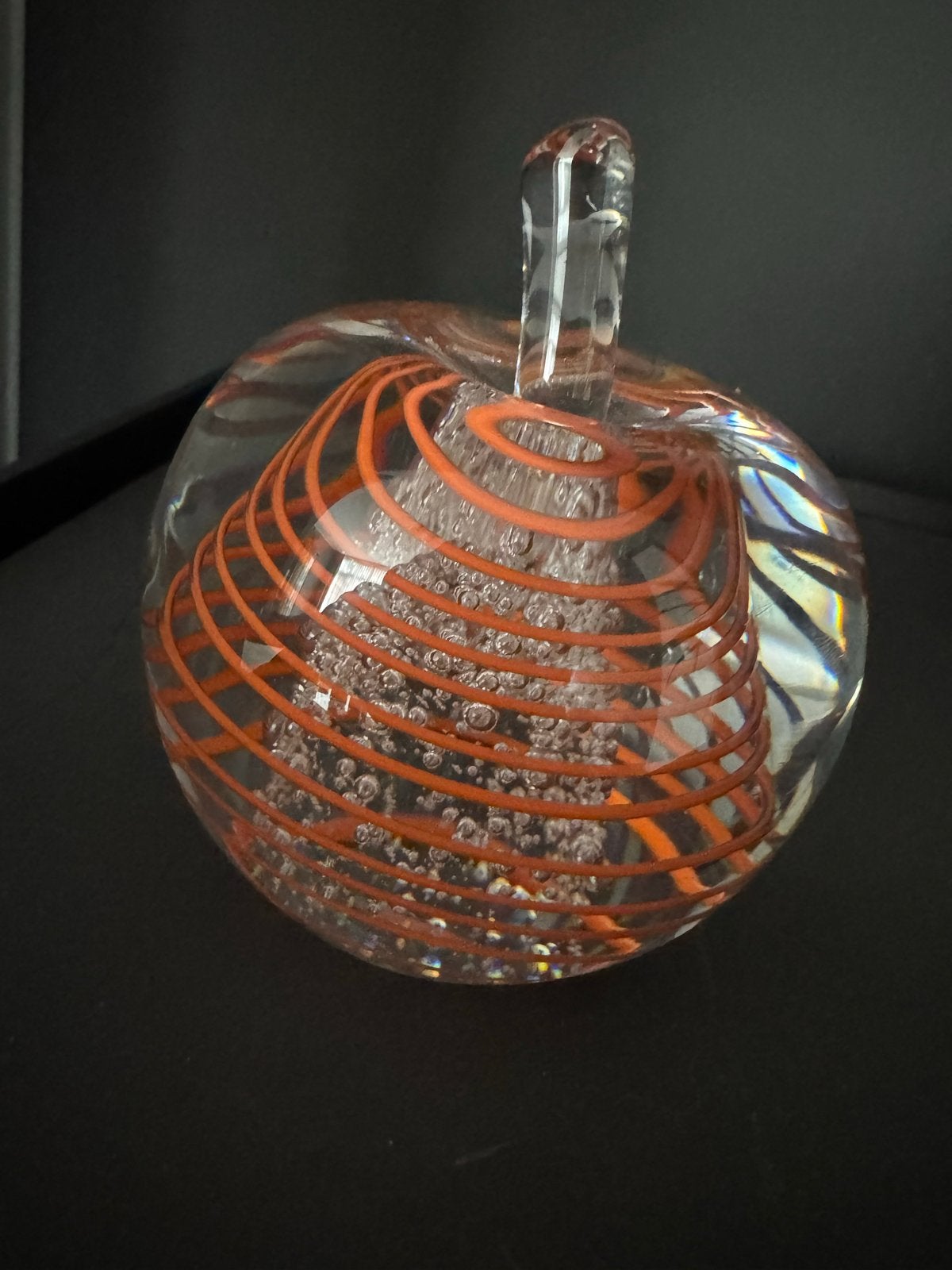 Royal leerdam glazen appel met oranje spiraal en bubbels, Verzenden