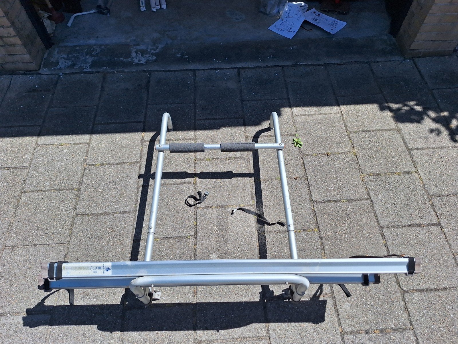 Fiamma fietsendrager voor achterop de caravan of camper
Word, Auto diversen, Ophalen, 2 fietsen, Gebruikt, Achterklepdrager