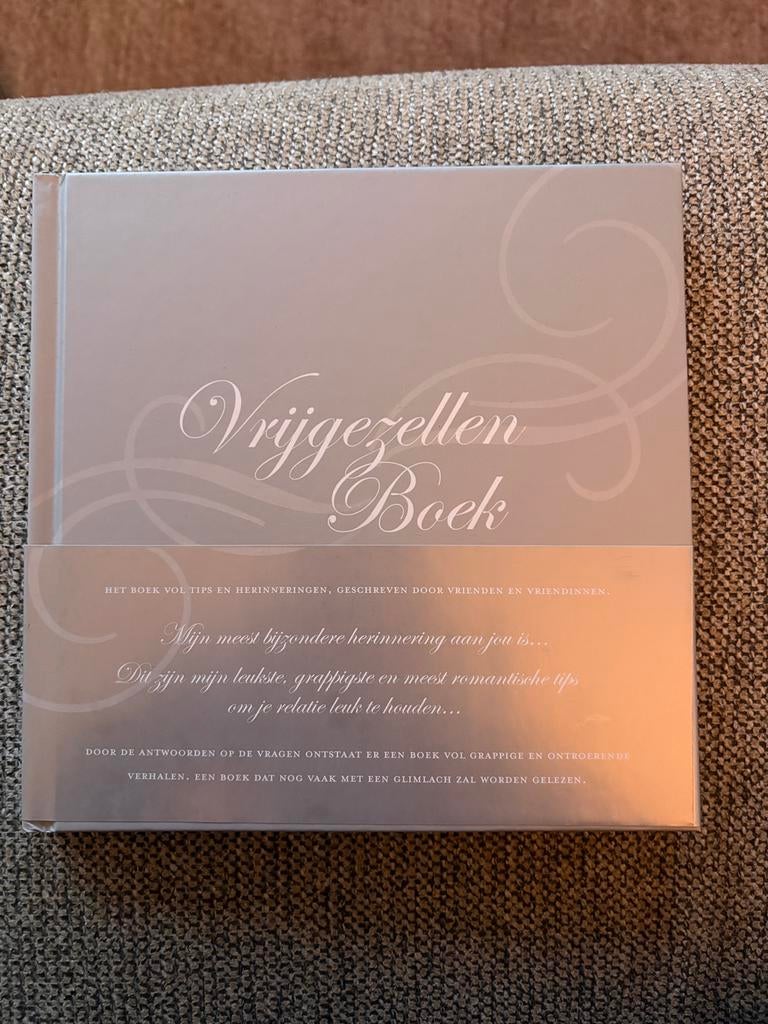Vrijgezellen invulboek, Ophalen of Verzenden, Zo goed als nieuw