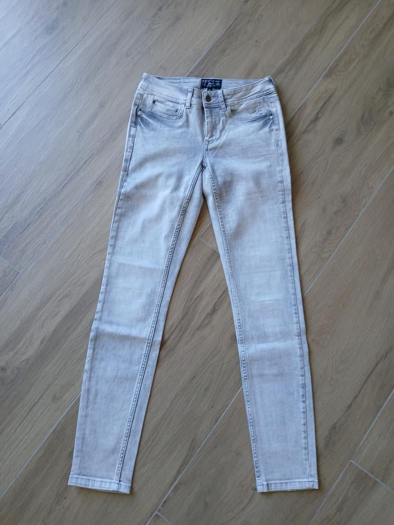 Dames jeans grijs Expresso maat M 38  / 40 ZGAN, Expresso, Ophalen of Verzenden, Zo goed als nieuw, W30 - W32 (confectie 38/40)