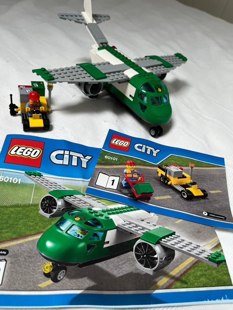 Lego City Vliegveld vrachtvliegtuig 60101, Kinderen en Baby's, Speelgoed | Duplo en Lego, City, Lego, Ophalen of Verzenden, Complete set