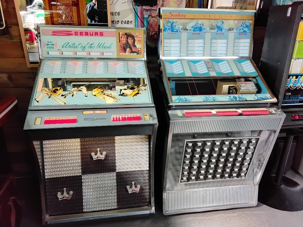 Jukebox seeburg  Q en ay, Ophalen