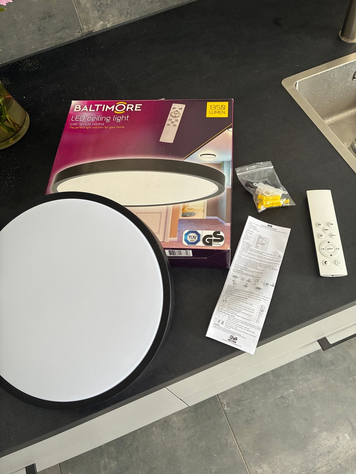 BALTIMORE LED plafondlamp met afstandsbediening, Ophalen, Modern, Zwart, Metaal