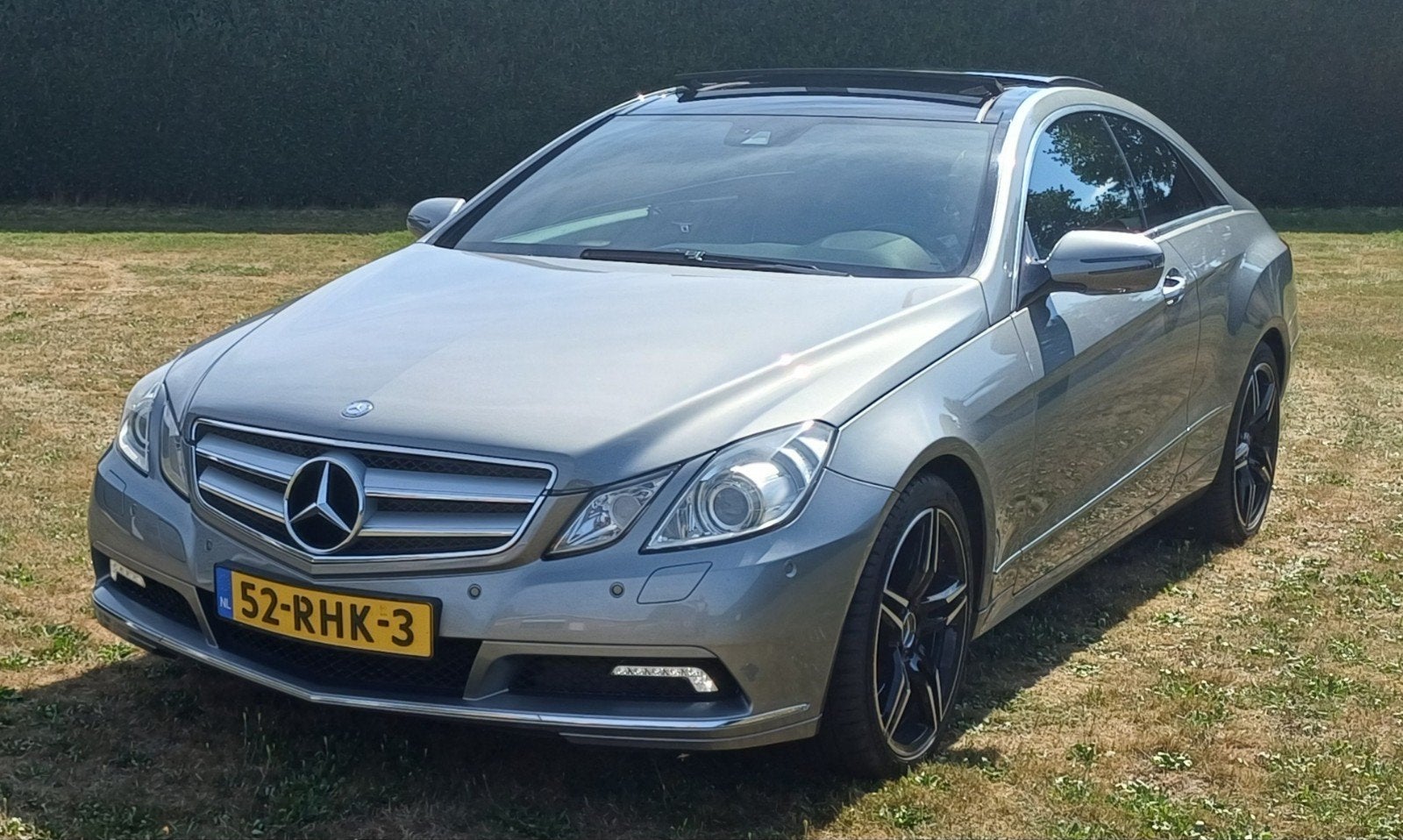 Mercedes-Benz E-Klasse 3.5 E350 CGI Coupe AUT 2011 Grijs, Auto's, Automaat, Achterwielaandrijving, 1800 kg, 4 stoelen