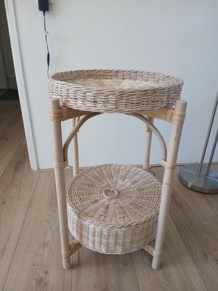Rotan bijzettafel - Zo goed als nieuw - 71x45 cm, Huis en Inrichting, Tafels | Bijzettafels, Ophalen, Overige materialen, Minder dan 55 cm