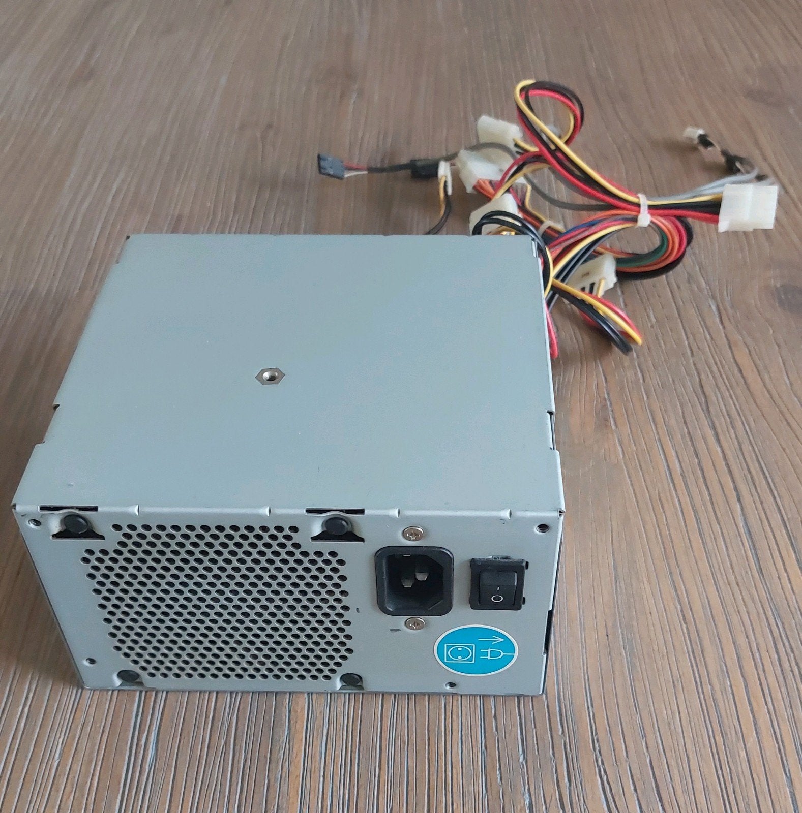 Vintage PC voeding 200W ATX, Computers en Software, Vintage Computers, Ophalen of Verzenden