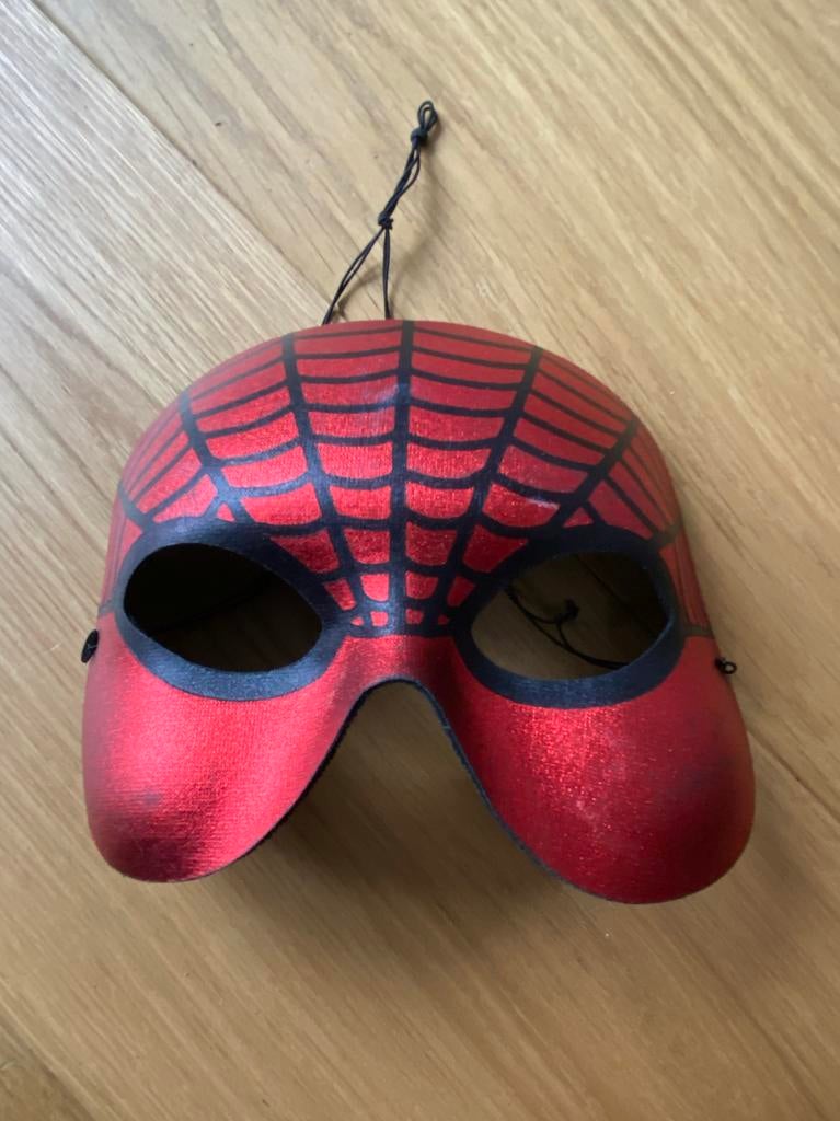 Spiderman masker voor kinderen - Perfect voor carnaval!, Ophalen of Verzenden, Gebruikt, 110 t/m 116, Jongen of Meisje