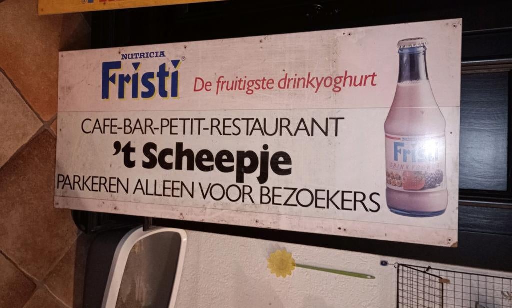 Nutricia fristi de fruitige drinkyoghurt scheepje, Verzamelen, Ophalen, Gebruiksvoorwerp