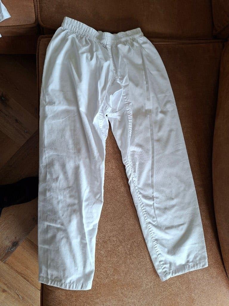 karatepak 150 met toebehoren, Maat XS of kleiner, Ophalen of Verzenden, Zo goed als nieuw, Karate