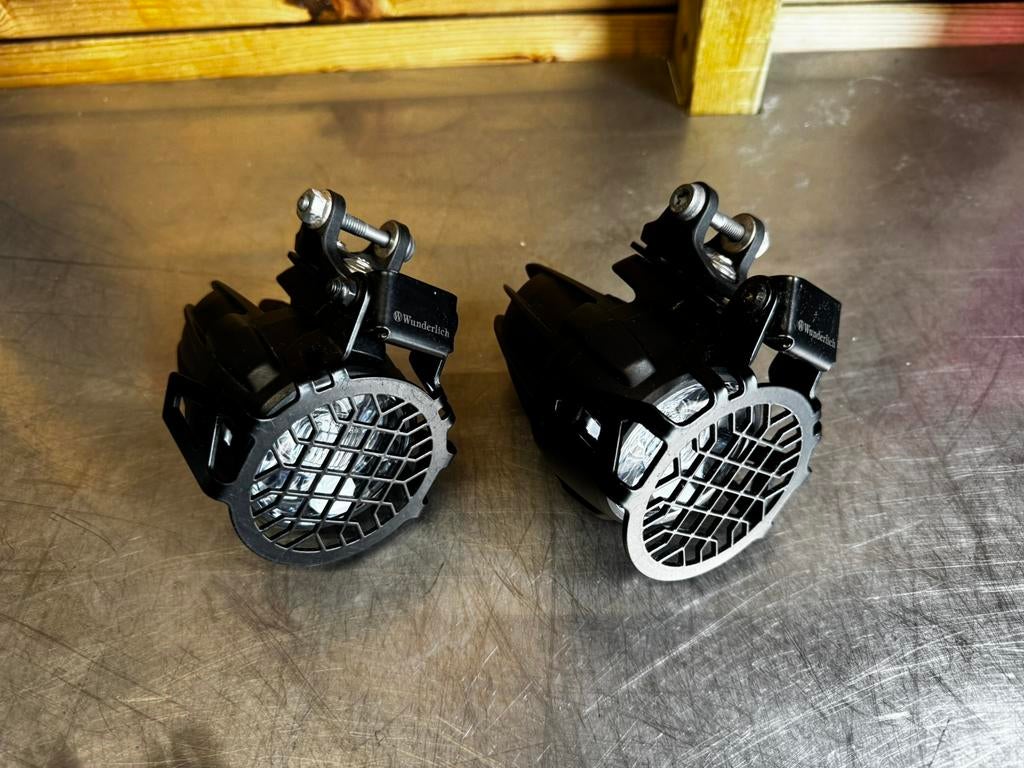 2x BMW spot light en Wunderlich protection Grill, Motoren, Onderdelen | BMW, Ophalen of Verzenden