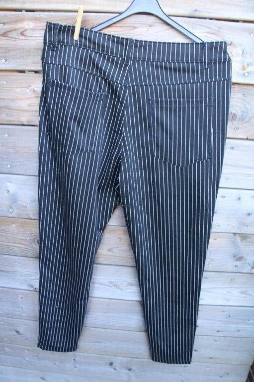 Broek zwart streep Icon Amsterdam mt 36 Vaste prijs, Kleding | Heren, Broeken en Pantalons, Maat 52/54 (L), Zwart, Ophalen of Verzenden